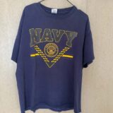 【レビュー】高円寺で見つけたSOFFE製「US NAVY Tシャツ」|サイズ感・着こなし・コーデ提案